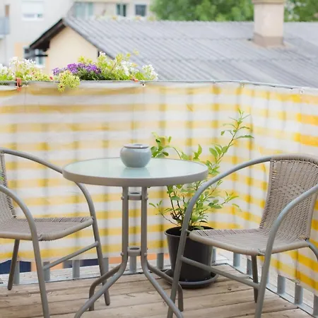 Ferienwohnungen Und Zimmer Yassi Spielberg Bei Knittelfeld