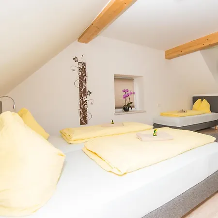 Bed & Breakfast Und Yassi 3*