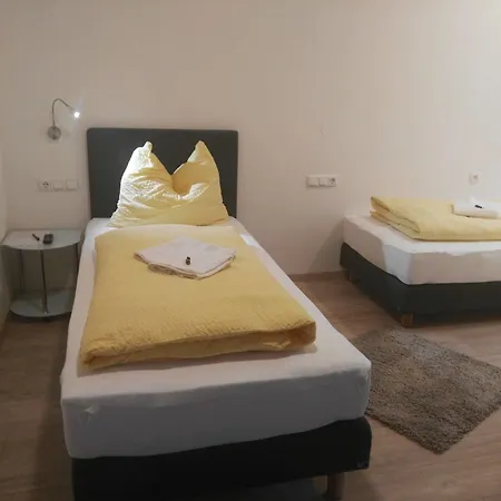 Bed & Breakfast Ferienwohnungen Und Zimmer Yassi