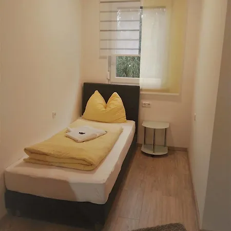 Ferienwohnungen Und Zimmer Yassi Bed & Breakfast