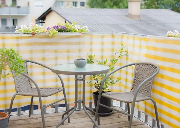 Ferienwohnungen Und Zimmer Yassi Spielberg Bei Knittelfeld