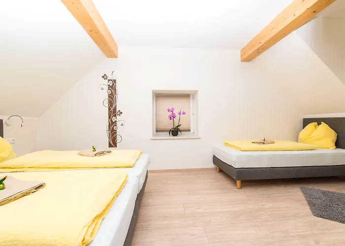 Und Yassi 3* Spielberg Bei Knittelfeld